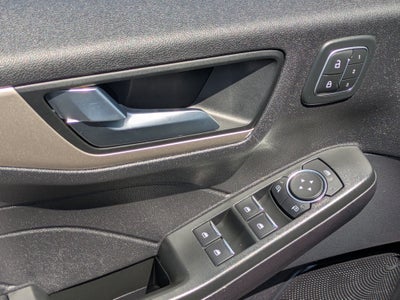 2022 Ford Escape SEL Hybrid