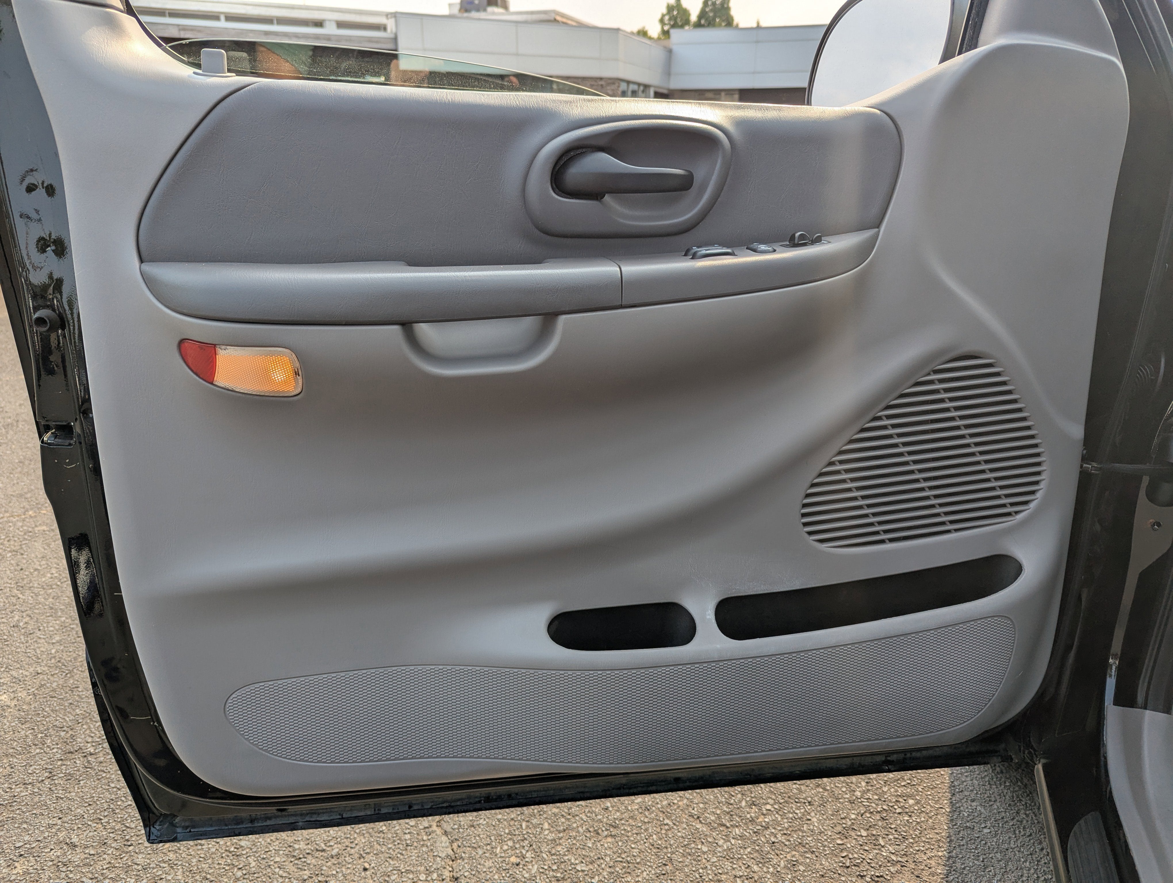 2002 Ford F-150 Base