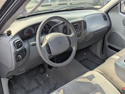 2002 Ford F-150 Base