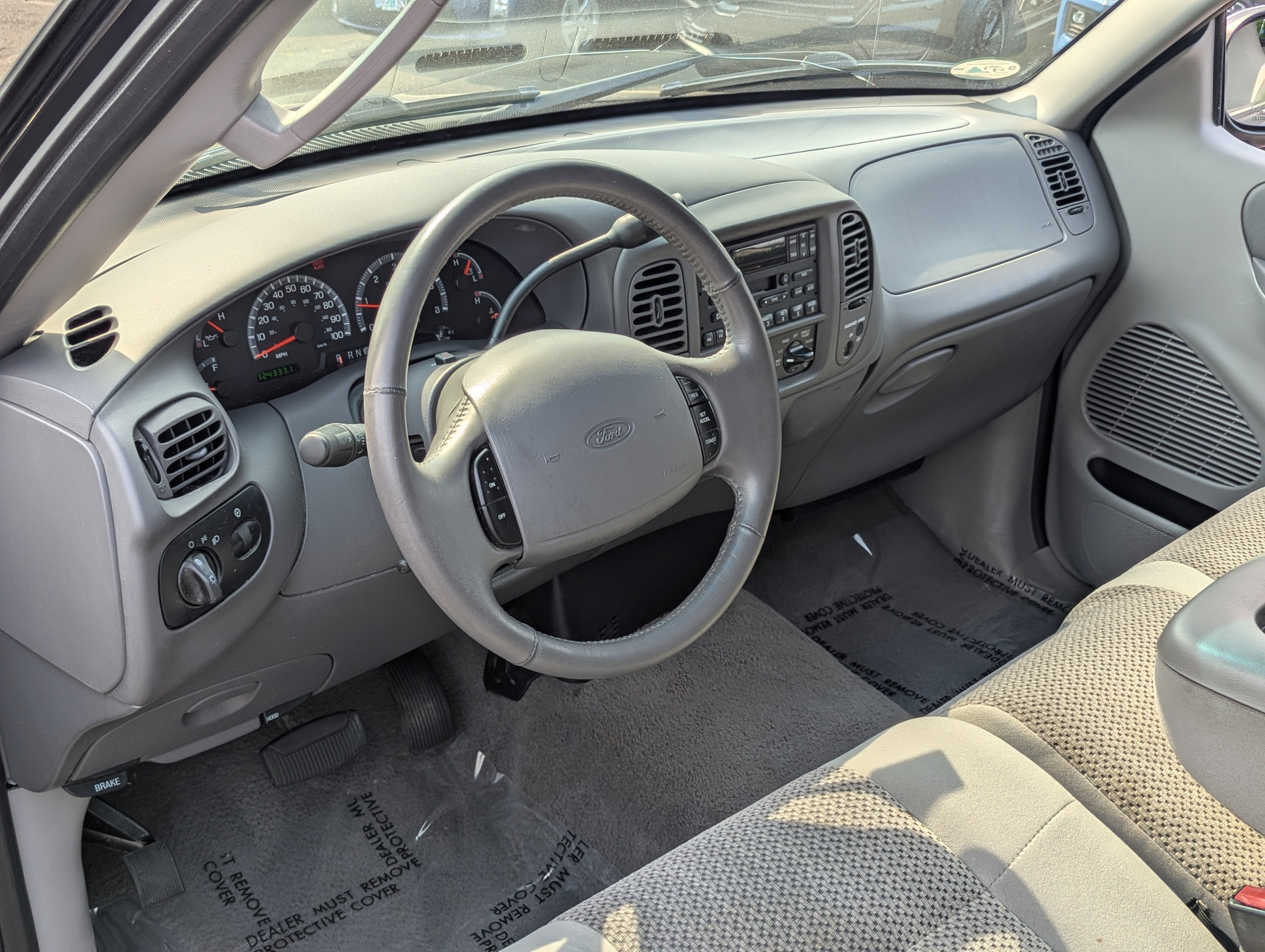 2002 Ford F-150 Base