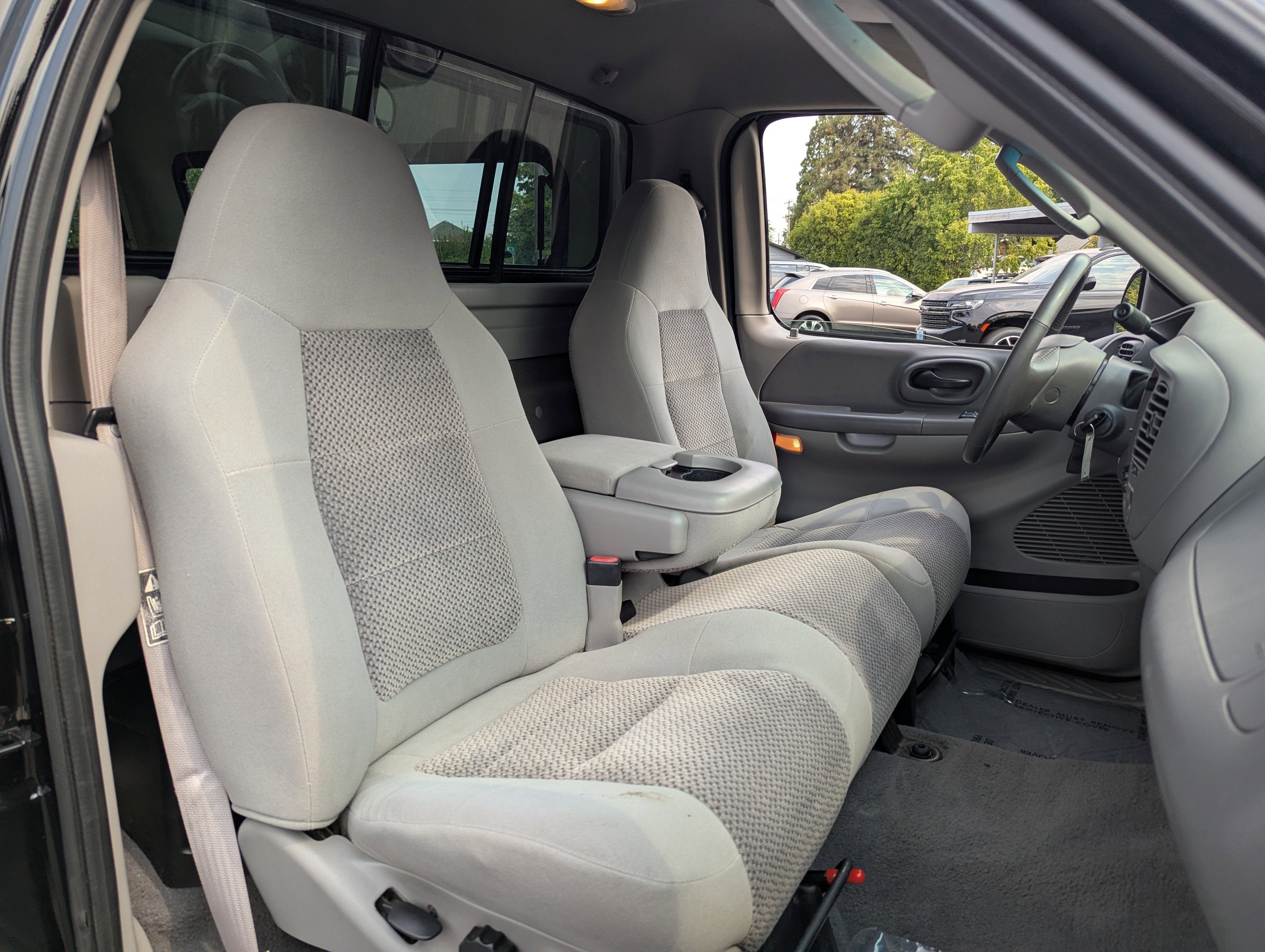 2002 Ford F-150 Base