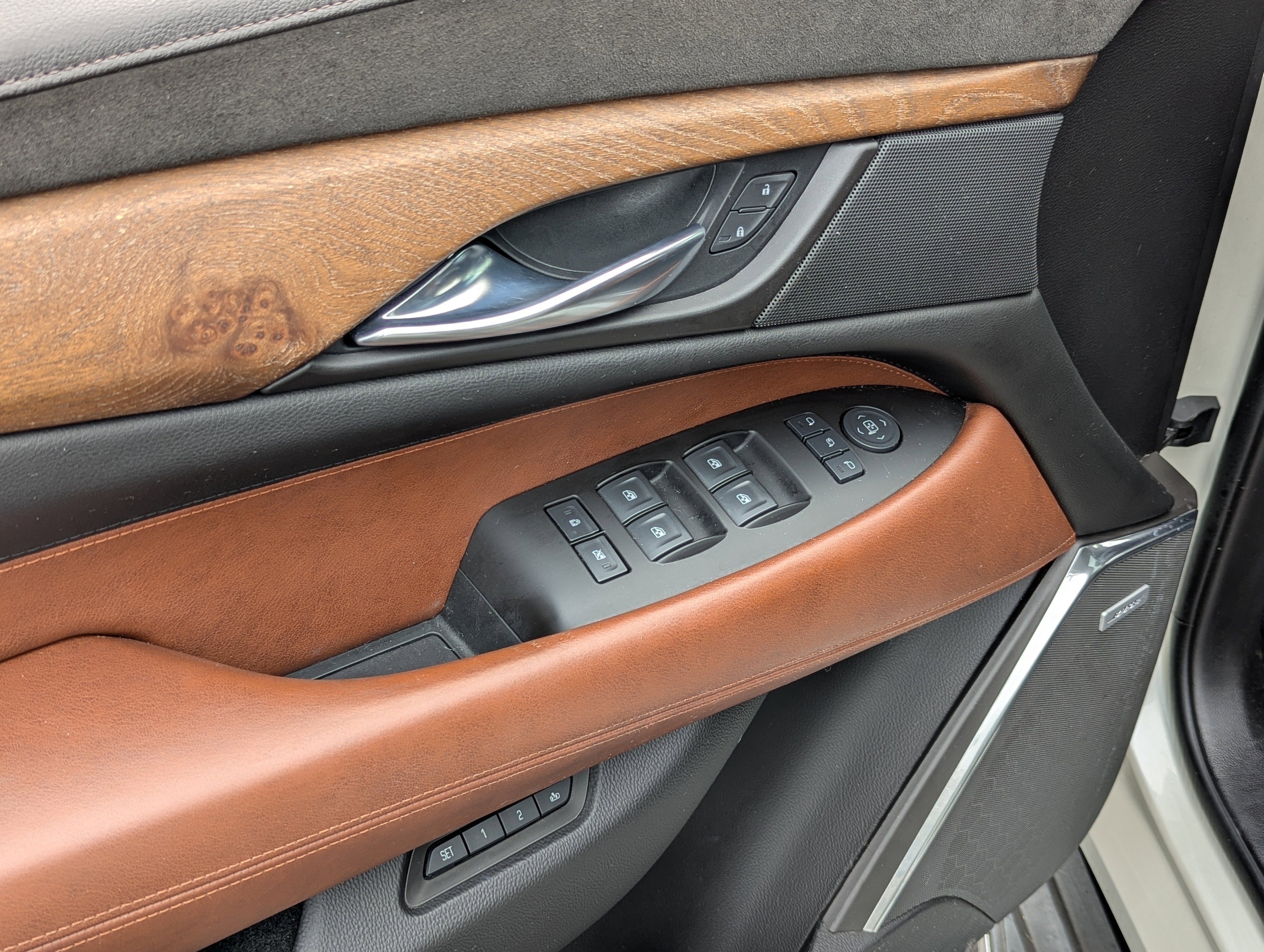 2015 Cadillac Escalade ESV Luxury