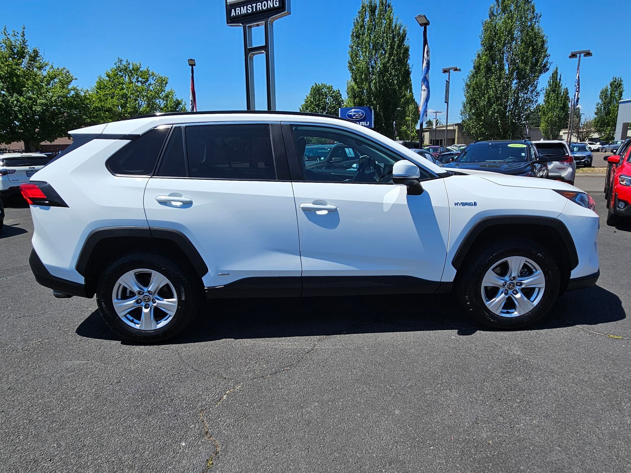 2021 Toyota RAV4 Hybrid XLE