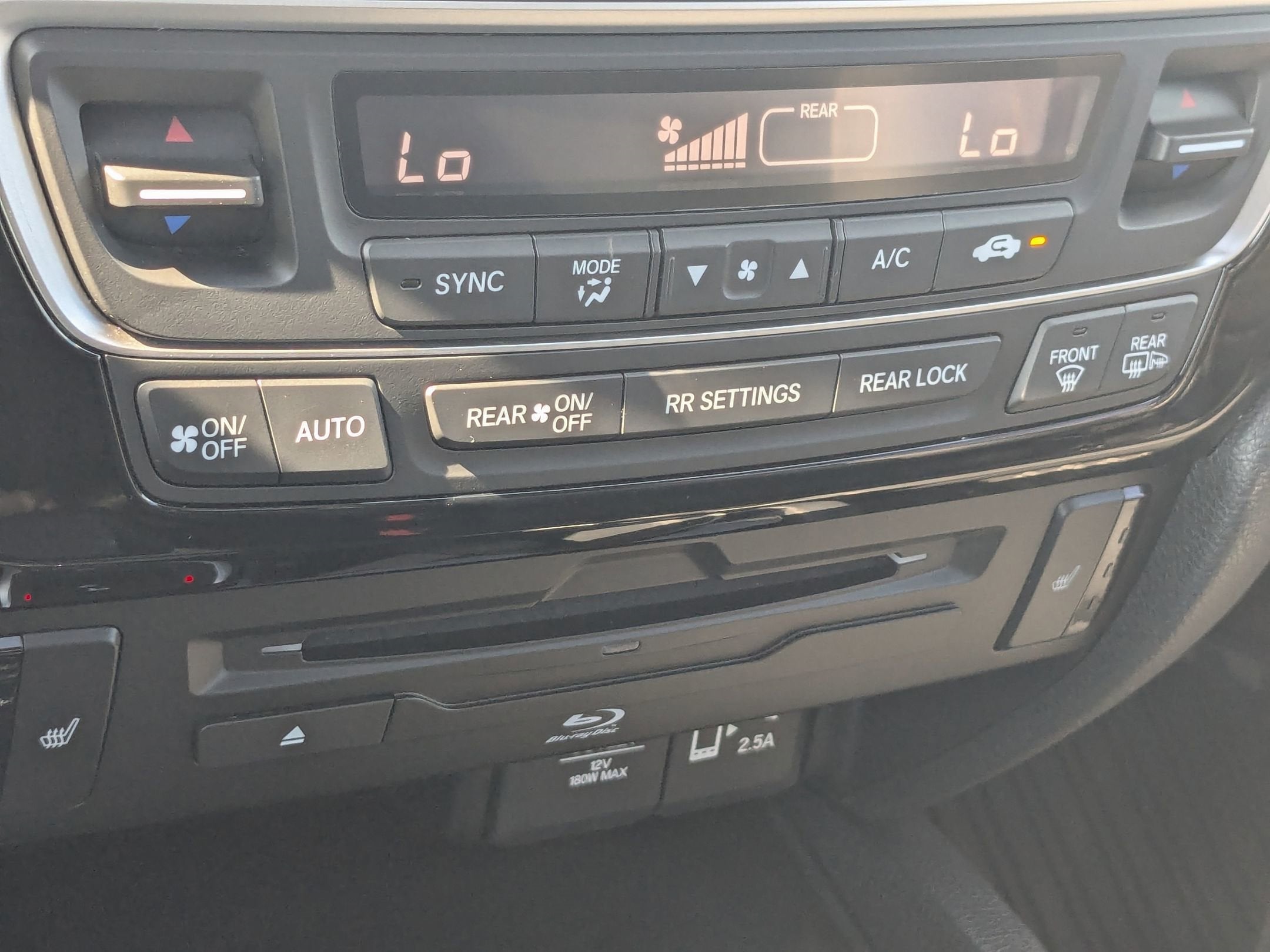 2022 Honda Pilot Touring 8-Passenger