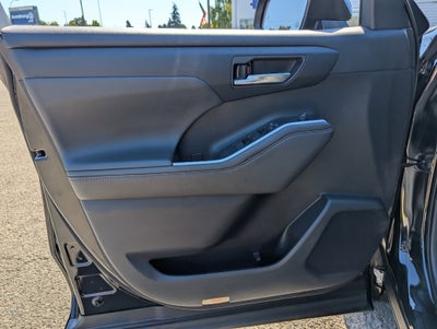 2020 Toyota Highlander Hybrid XLE