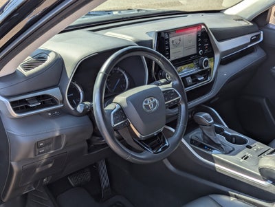 2020 Toyota Highlander Hybrid XLE