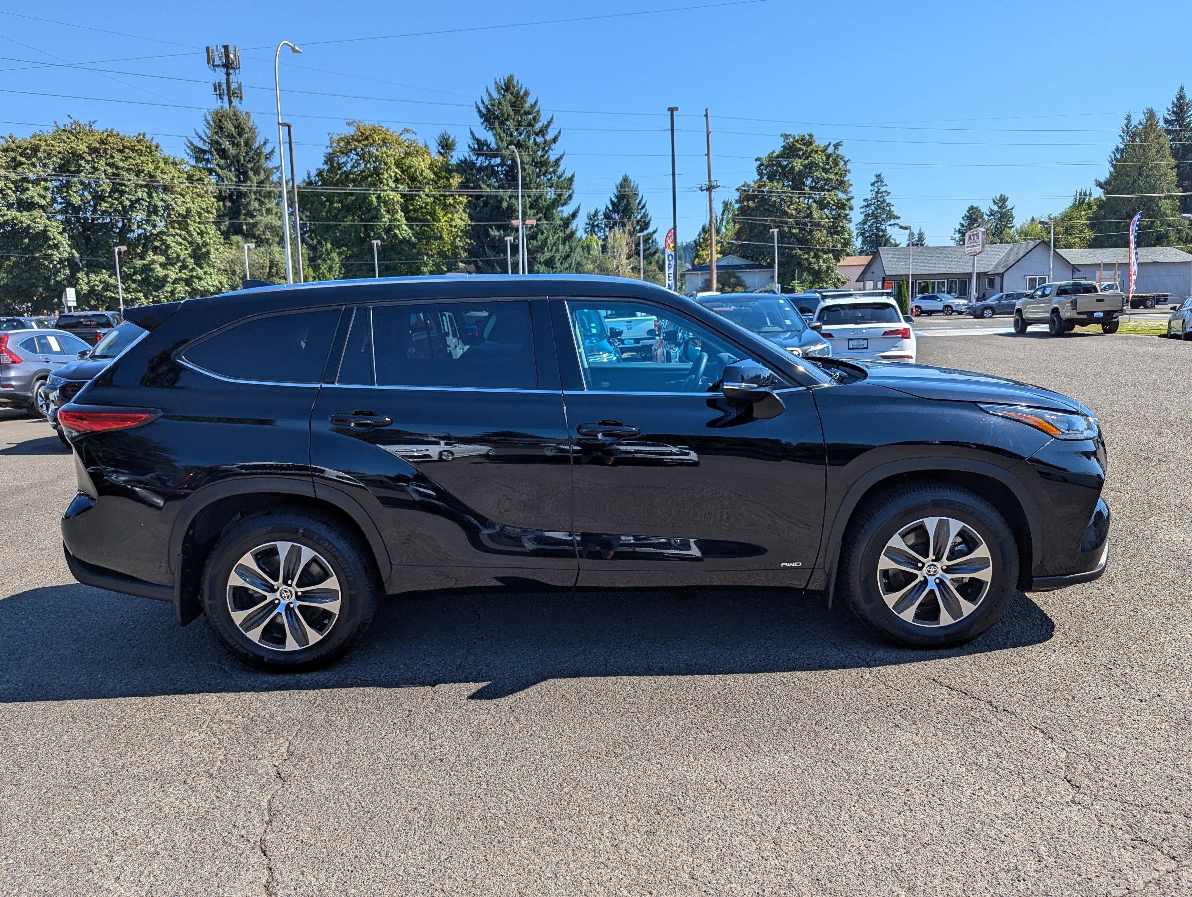 2020 Toyota Highlander Hybrid XLE