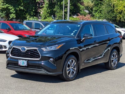 2020 Toyota Highlander Hybrid XLE