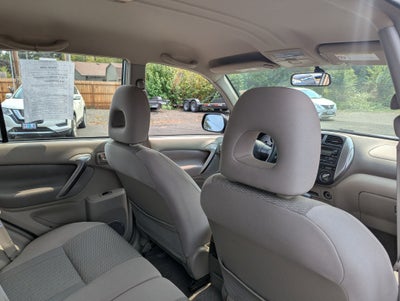 2005 Toyota RAV4 Base